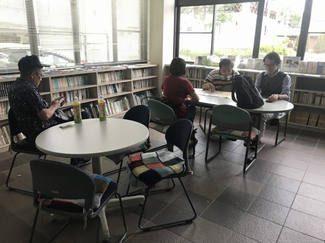 �Ƒ����A�p�g���X�^���o�C�B