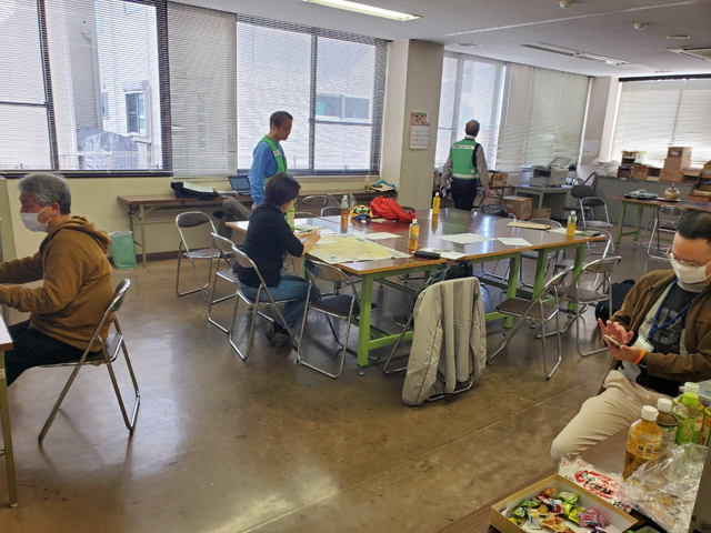 ���Ƃڂ������}�K�ɋ��͈˗����[�����M�B