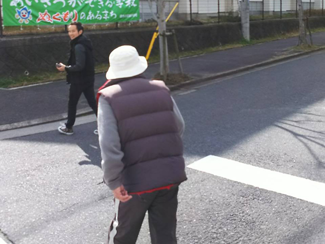 �����̗��t�߂̌��{�b�N�X�łR��ڂ̌��m