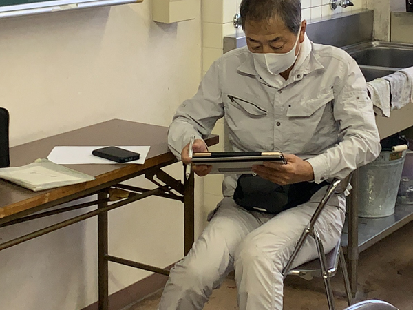 �Ƒ����P�{���J�n