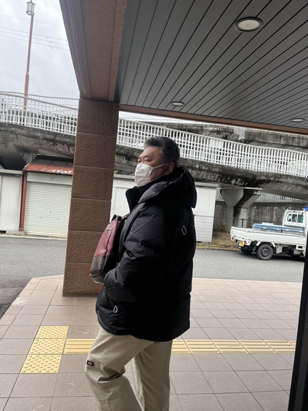 �s���s���Җ��ړ��J�n