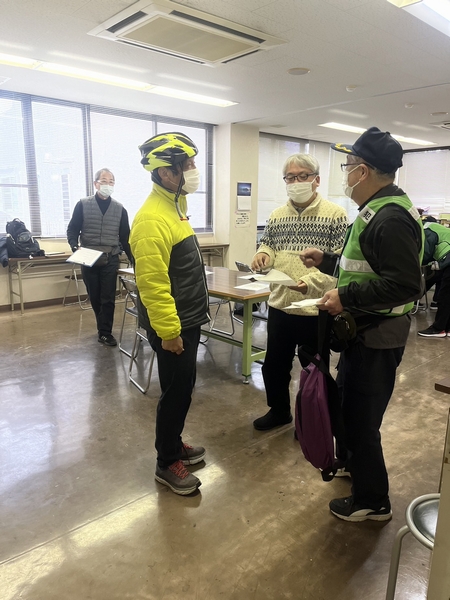 �Ƒ��������Ɖ���w�Ɉړ�