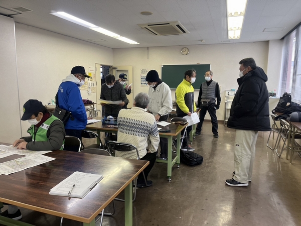 �Ƒ����������A�ی�